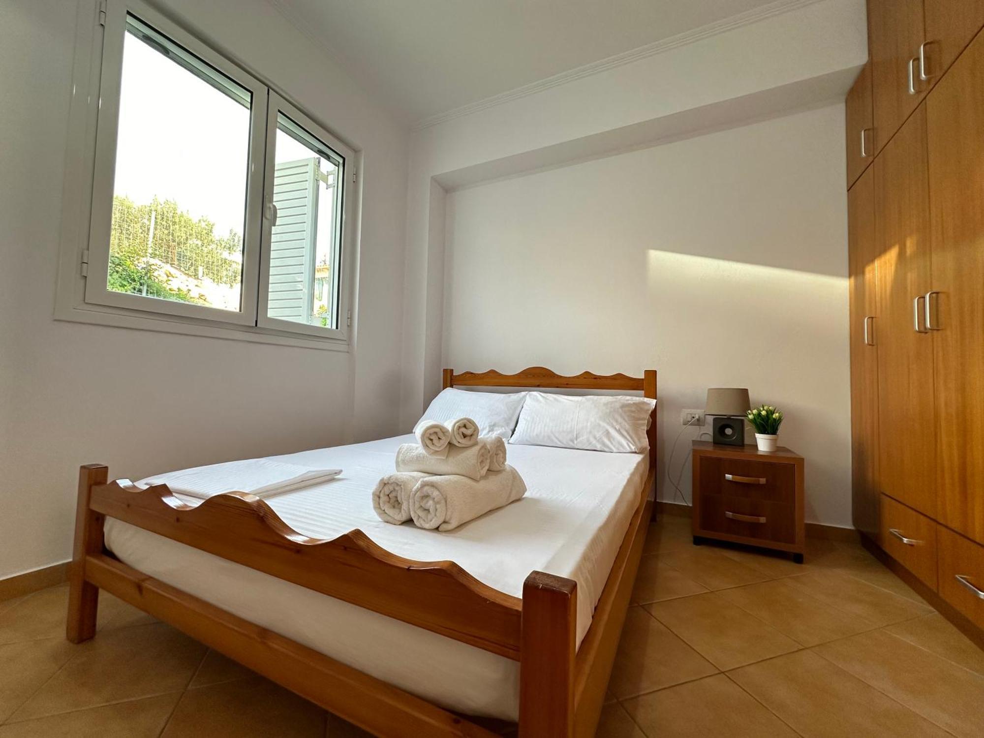 Fane'S Apartments Himare Exterior photo
