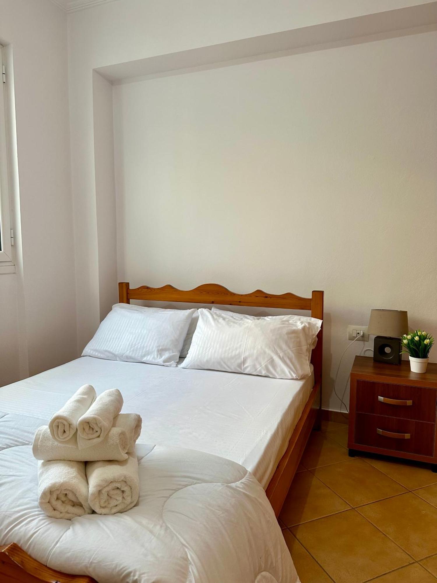 Fane'S Apartments Himare Exterior photo